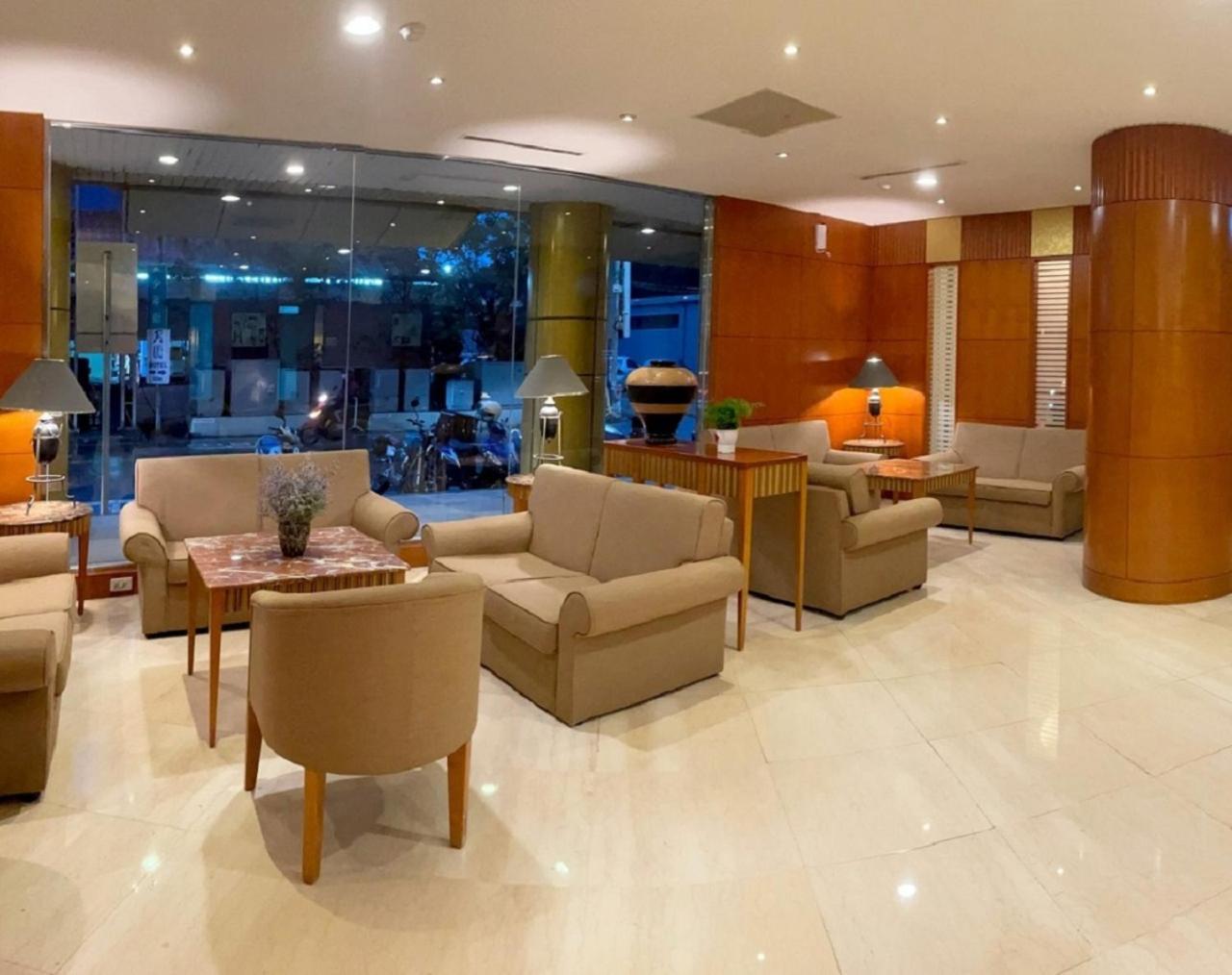 Hotel Avenue Hsinchu stad Exteriör bild